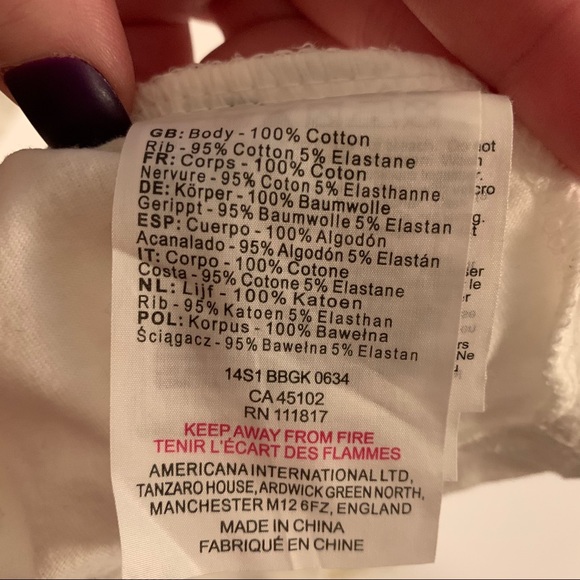 Bench T-Shirt - Picture 3 of 3